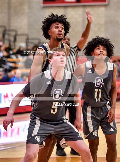 Thumbnail 3 in West Ranch vs. Bishop O'Connell (Nike Extravaganza) photogallery.