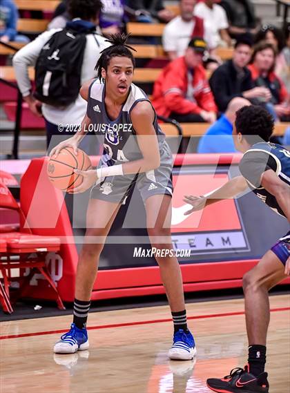 Thumbnail 2 in West Ranch vs. Bishop O'Connell (Nike Extravaganza) photogallery.
