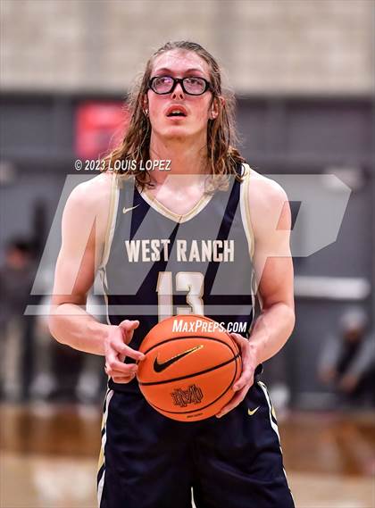 Thumbnail 3 in West Ranch vs. Bishop O'Connell (Nike Extravaganza) photogallery.