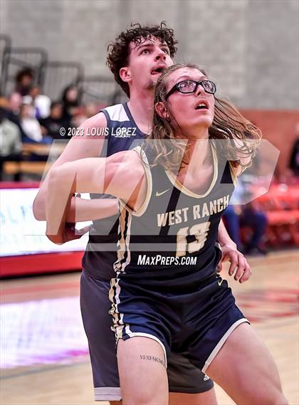 Thumbnail 1 in West Ranch vs. Bishop O'Connell (Nike Extravaganza) photogallery.