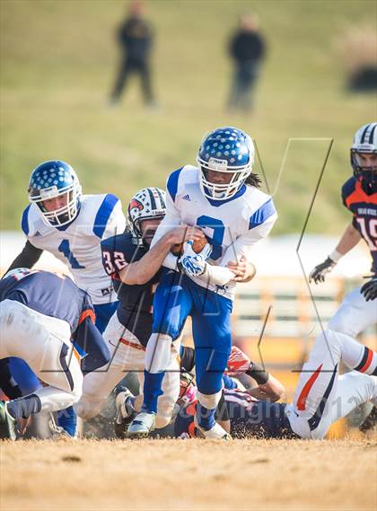 Thumbnail 3 in Briar Woods vs. Courtland (VHSL Division 4 Semifinal) photogallery.