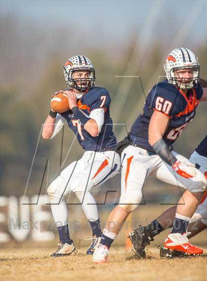 Thumbnail 1 in Briar Woods vs. Courtland (VHSL Division 4 Semifinal) photogallery.