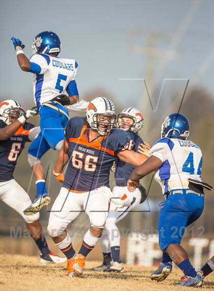 Thumbnail 1 in Briar Woods vs. Courtland (VHSL Division 4 Semifinal) photogallery.