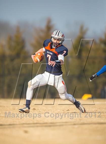 Thumbnail 2 in Briar Woods vs. Courtland (VHSL Division 4 Semifinal) photogallery.