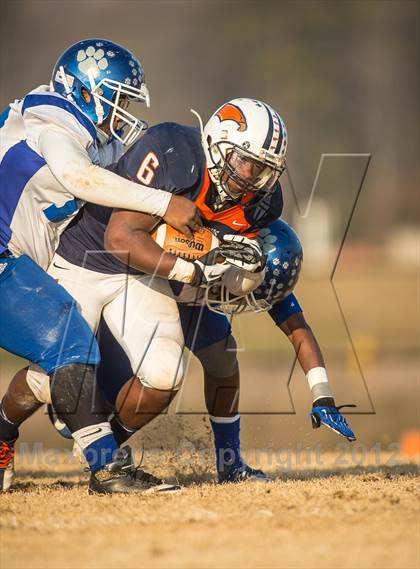 Thumbnail 3 in Briar Woods vs. Courtland (VHSL Division 4 Semifinal) photogallery.