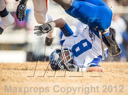 Thumbnail 2 in Briar Woods vs. Courtland (VHSL Division 4 Semifinal) photogallery.