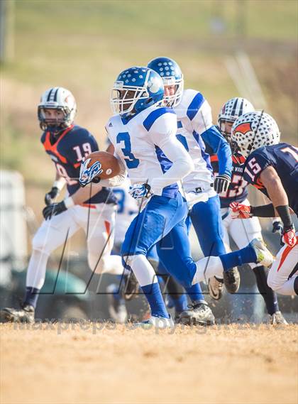 Thumbnail 1 in Briar Woods vs. Courtland (VHSL Division 4 Semifinal) photogallery.