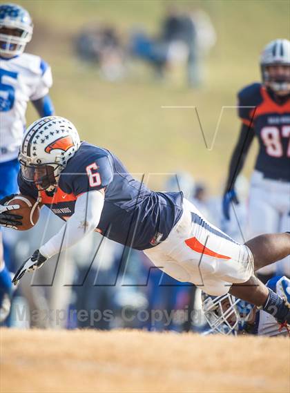 Thumbnail 1 in Briar Woods vs. Courtland (VHSL Division 4 Semifinal) photogallery.