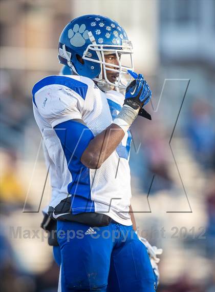 Thumbnail 2 in Briar Woods vs. Courtland (VHSL Division 4 Semifinal) photogallery.