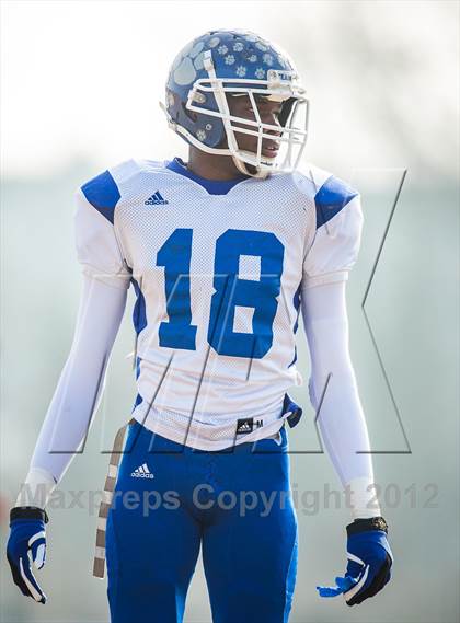 Thumbnail 1 in Briar Woods vs. Courtland (VHSL Division 4 Semifinal) photogallery.