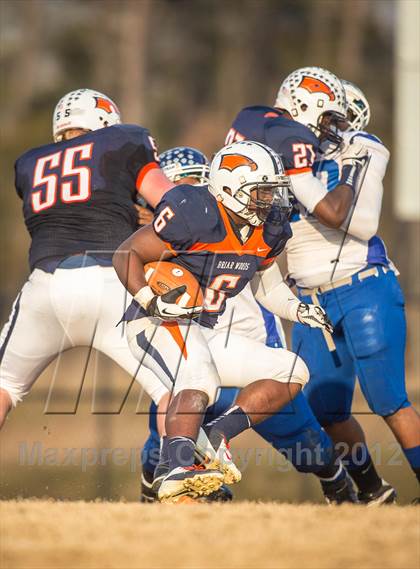 Thumbnail 2 in Briar Woods vs. Courtland (VHSL Division 4 Semifinal) photogallery.