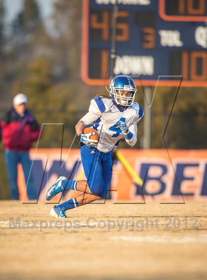 Thumbnail 2 in Briar Woods vs. Courtland (VHSL Division 4 Semifinal) photogallery.