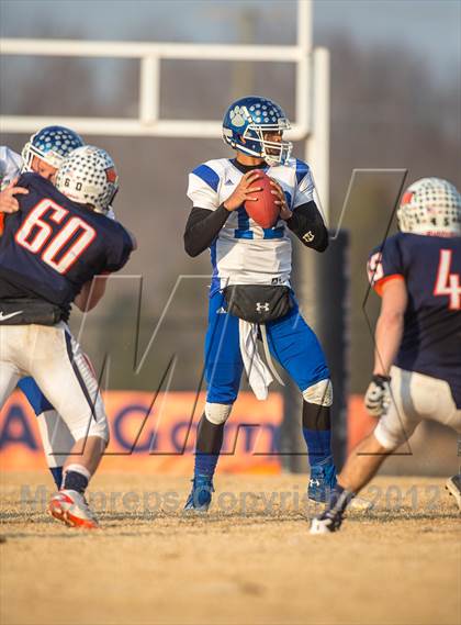 Thumbnail 3 in Briar Woods vs. Courtland (VHSL Division 4 Semifinal) photogallery.