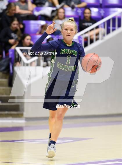 Thumbnail 2 in Snow Canyon vs. Desert Hills (UHSAA 4A Quarterfinal) photogallery.