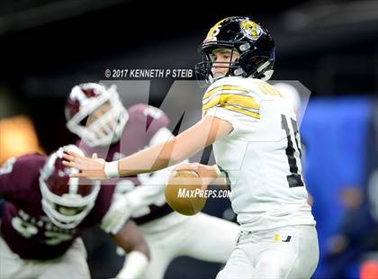 Thumbnail 3 in University Lab vs. De La Salle (LHSAA 3A Final)  photogallery.