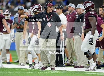 Thumbnail 2 in University Lab vs. De La Salle (LHSAA 3A Final)  photogallery.