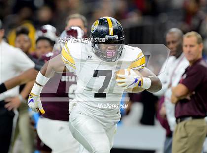 Thumbnail 2 in University Lab vs. De La Salle (LHSAA 3A Final)  photogallery.