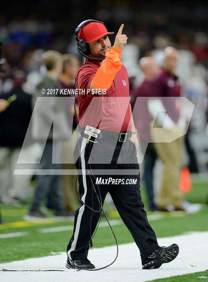 Thumbnail 1 in University Lab vs. De La Salle (LHSAA 3A Final)  photogallery.