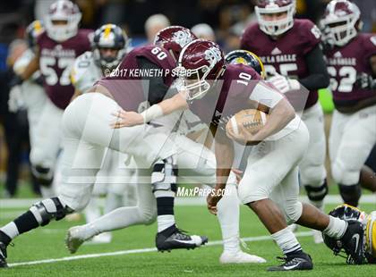 Thumbnail 2 in University Lab vs. De La Salle (LHSAA 3A Final)  photogallery.