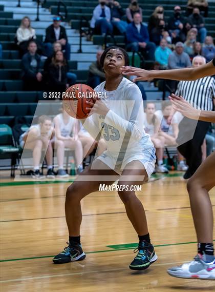 Thumbnail 3 in Lincoln vs Gig Harbor (WIAA 3A District Consolation Final) photogallery.