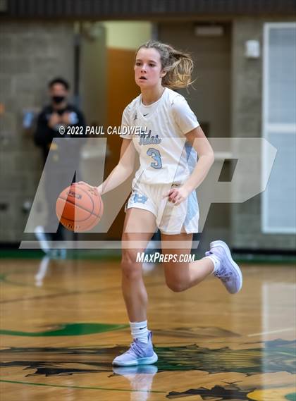 Thumbnail 1 in Lincoln vs Gig Harbor (WIAA 3A District Consolation Final) photogallery.