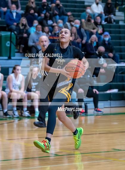 Thumbnail 3 in Lincoln vs Gig Harbor (WIAA 3A District Consolation Final) photogallery.