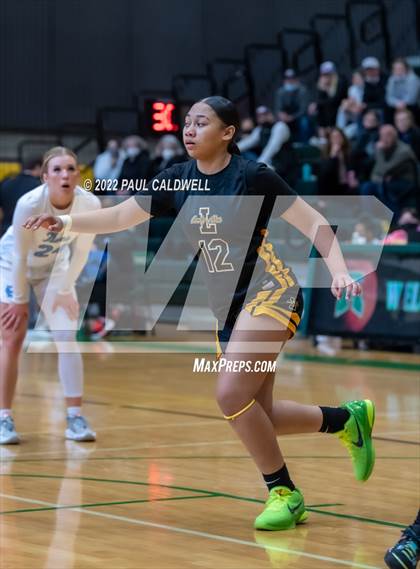 Thumbnail 1 in Lincoln vs Gig Harbor (WIAA 3A District Consolation Final) photogallery.