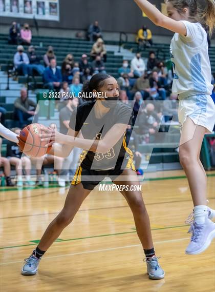 Thumbnail 1 in Lincoln vs Gig Harbor (WIAA 3A District Consolation Final) photogallery.