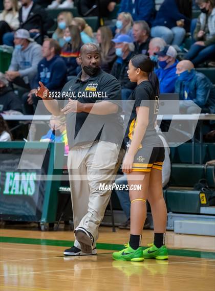 Thumbnail 3 in Lincoln vs Gig Harbor (WIAA 3A District Consolation Final) photogallery.