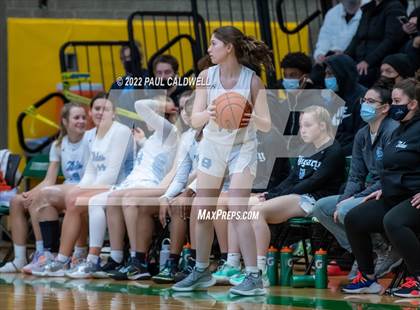 Thumbnail 3 in Lincoln vs Gig Harbor (WIAA 3A District Consolation Final) photogallery.