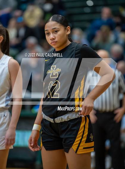 Thumbnail 3 in Lincoln vs Gig Harbor (WIAA 3A District Consolation Final) photogallery.