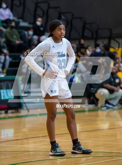 Thumbnail 1 in Lincoln vs Gig Harbor (WIAA 3A District Consolation Final) photogallery.