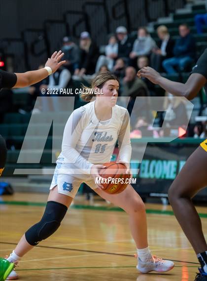Thumbnail 2 in Lincoln vs Gig Harbor (WIAA 3A District Consolation Final) photogallery.