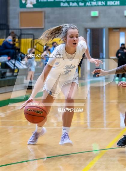 Thumbnail 1 in Lincoln vs Gig Harbor (WIAA 3A District Consolation Final) photogallery.