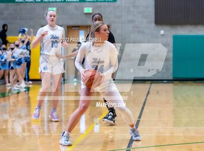 Thumbnail 2 in Lincoln vs Gig Harbor (WIAA 3A District Consolation Final) photogallery.
