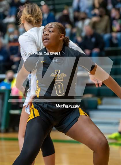 Thumbnail 1 in Lincoln vs Gig Harbor (WIAA 3A District Consolation Final) photogallery.