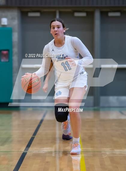 Thumbnail 3 in Lincoln vs Gig Harbor (WIAA 3A District Consolation Final) photogallery.