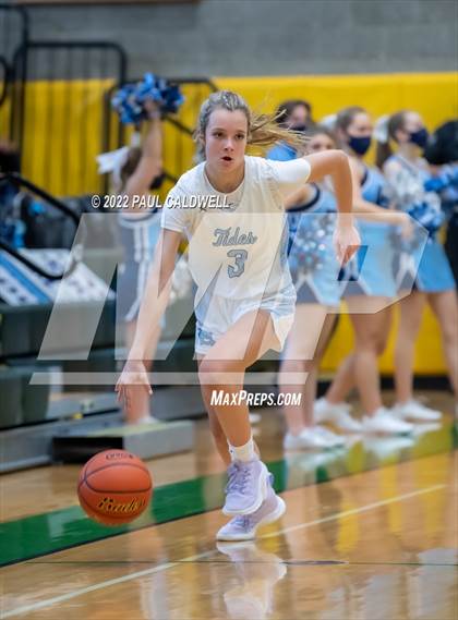Thumbnail 1 in Lincoln vs Gig Harbor (WIAA 3A District Consolation Final) photogallery.