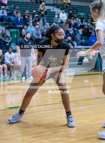 Thumbnail 2 in Lincoln vs Gig Harbor (WIAA 3A District Consolation Final) photogallery.