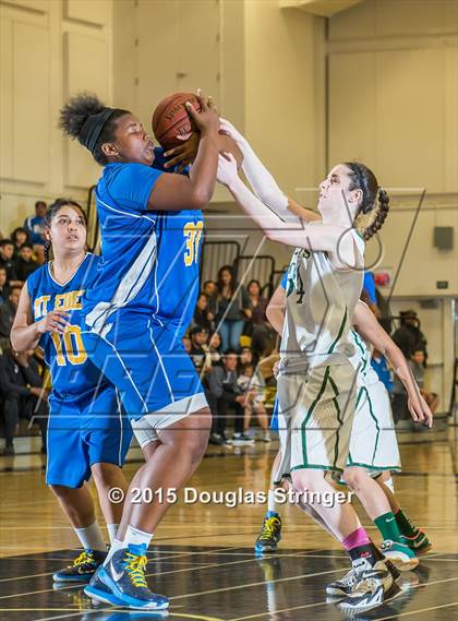 Thumbnail 3 in Mt. Eden vs. Castro Valley (CIF WACC Championship) photogallery.