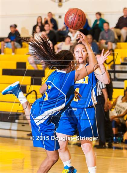 Thumbnail 2 in Mt. Eden vs. Castro Valley (CIF WACC Championship) photogallery.