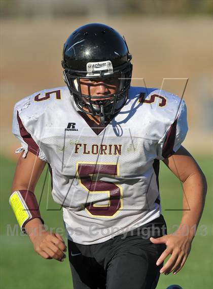 Thumbnail 2 in Florin @ Mira Loma photogallery.
