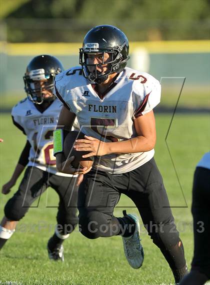 Thumbnail 2 in Florin @ Mira Loma photogallery.
