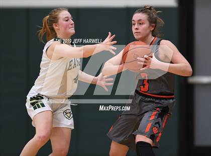 Thumbnail 1 in Green @ GlenOak photogallery.
