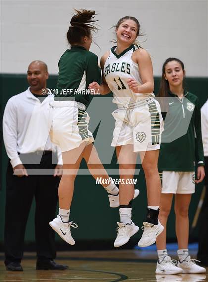 Thumbnail 2 in Green @ GlenOak photogallery.