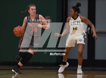 Thumbnail 1 in Green @ GlenOak photogallery.
