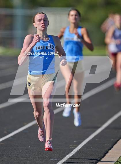 Thumbnail 1 in Dog Pound Invitational (800M) photogallery.