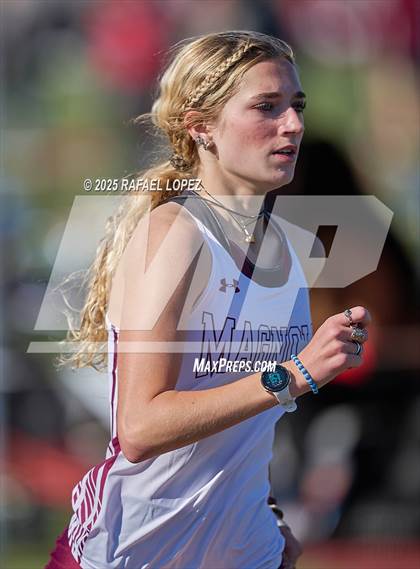 Thumbnail 2 in Dog Pound Invitational (800M) photogallery.