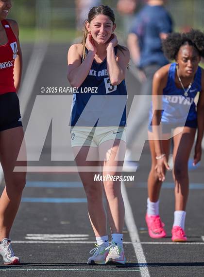 Thumbnail 3 in Dog Pound Invitational (800M) photogallery.