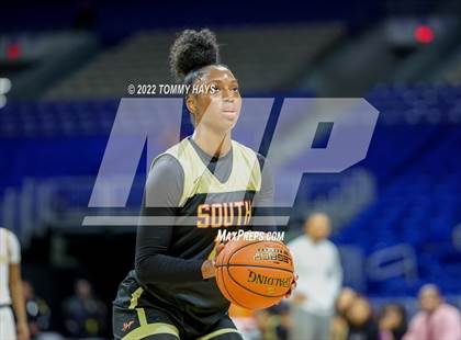 Thumbnail 3 in Summer Creek vs. South Grand Prairie (UIL 6A State Semifinal) photogallery.